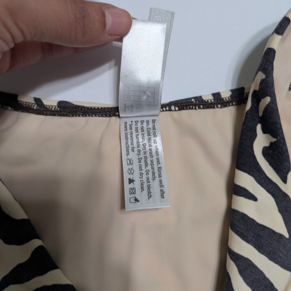 The Monte and Lou  Bikini Zebra Bottom - size 14 - Picture 5 of 7